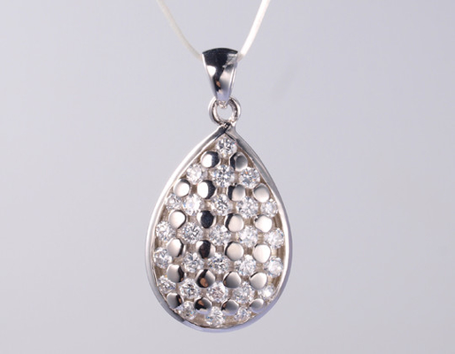 قلادة الصليب الذهبية الهندسية 18K مع الأحجار الزركونية 1.25mm/1.5mm